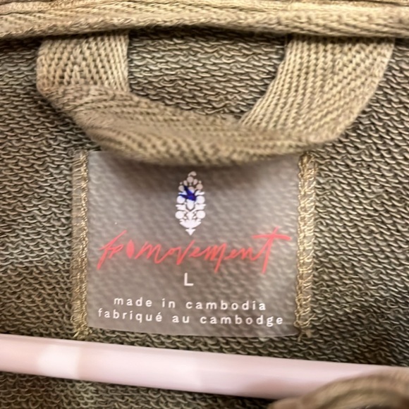 NWT Free People Movement Playoff Cropped Pullover - Picture 5 of 8